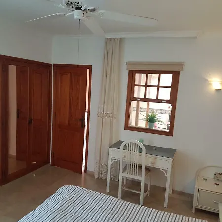 Villa Beachfront Romantica With Private Pool, Jacuzzi, Large Terrace, Bbq, Wifi, Parking