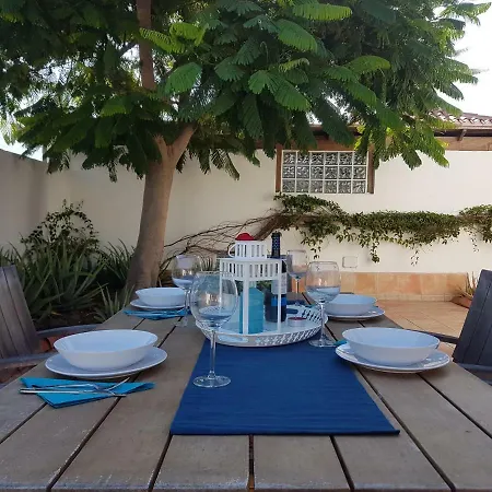 Beachfront Romantica With Private Pool, Jacuzzi, Large Terrace, Bbq, Wifi, Parking Villa *